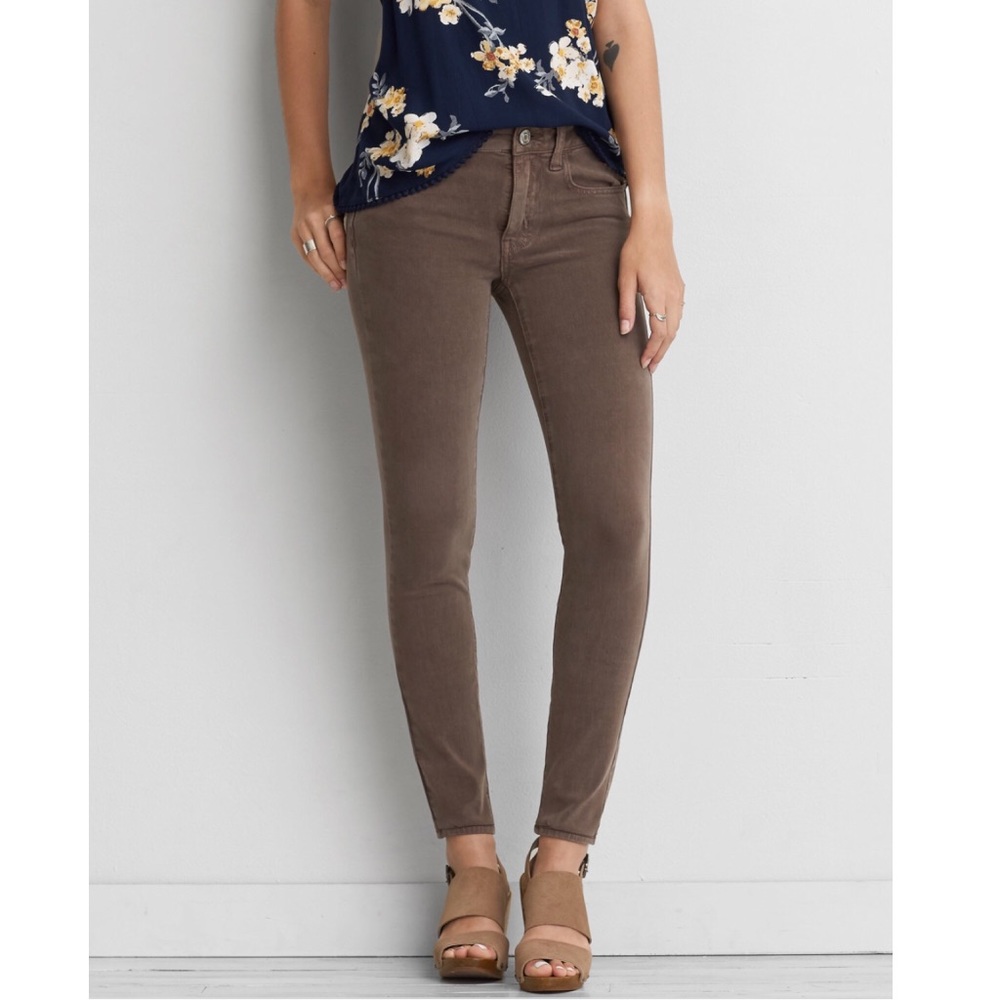 American Eagle Taupe Jegging